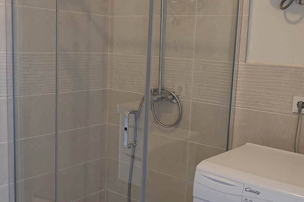 Ganze Wohnung, Ferienwohnung/App. für 4 Gäste mit 70m² in Paveki in Paveki, Vrh Martinscice