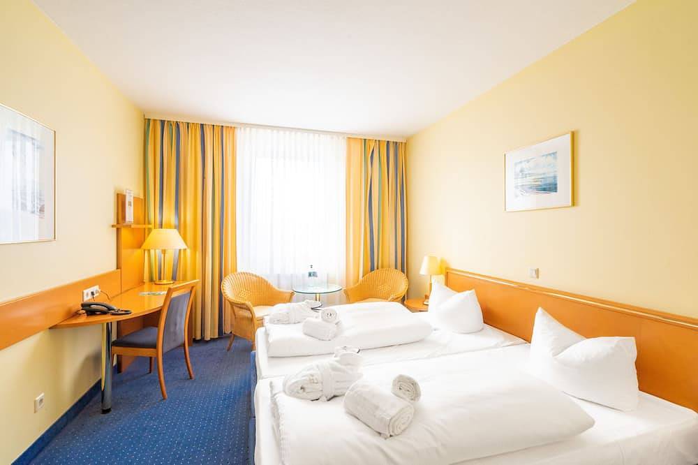 Doppelzimmer mit Stadtblick - Arkona Strandhotel 4 Sterne Superior - direkt am in Ostseebad Binz, Binz