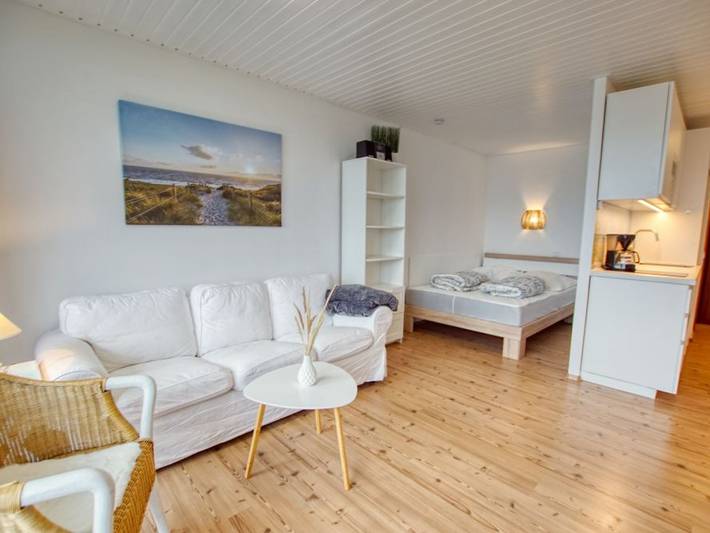 Ferienwohnung für 2 Personen, mit Seeblick und Ausblick sowie Balkon, kinderfreundlich in Heiligenhafen