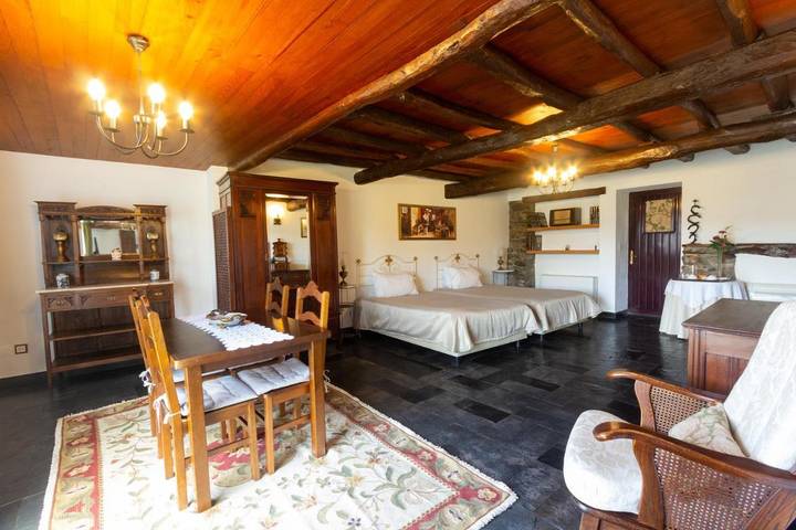 Gîte pour 2 personnes, avec vue ainsi que piscine et jardin, animaux acceptés à Lousã - 4