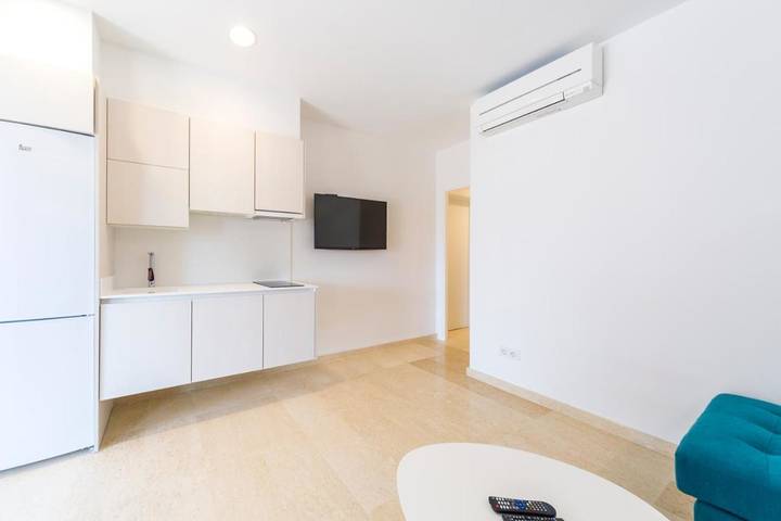 Station pour 2 personnes, avec jardin et piscine, animaux acceptés à Ciutadella - 4