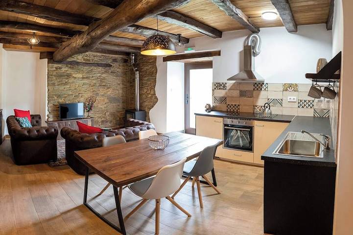 Casa Liñeiras - Amencer in A Pontenova, A Mariña Lucense