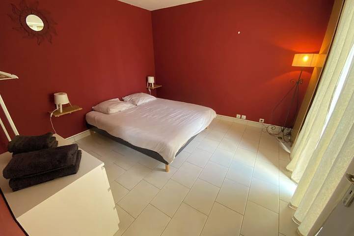 Location de vacances pour 16 personnes, avec jardin, animaux acceptés à Bagnols-sur-Cèze - 2