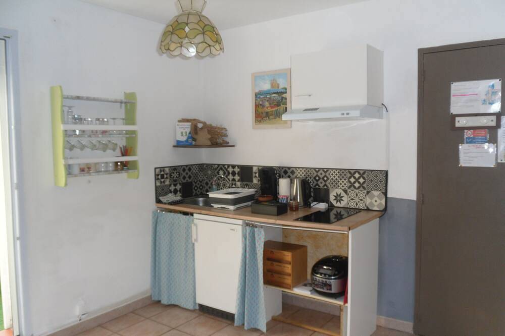 Zimmer mit Blick auf die Teiche in Saintes-Maries-de-la-Mer, Arles und Umgebung