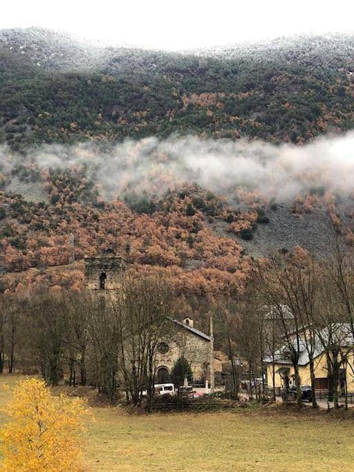 Gîte pour 4 personnes, avec jacuzzi et balcon dans Ribera de Cardós - 2