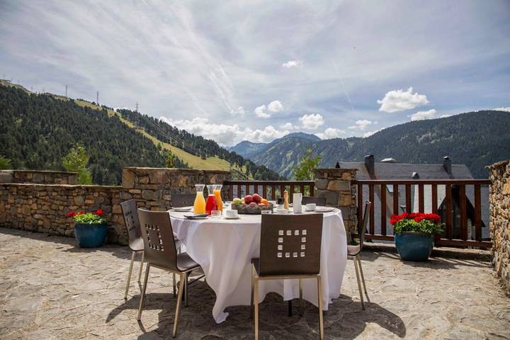 Hôtel pour 16 personnes, avec terrasse dans Baqueira Beret - 3