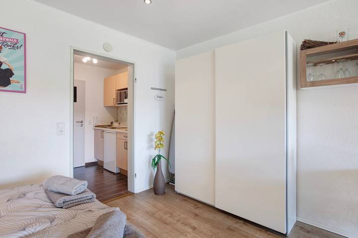 Appartement entier, Appartement de vacances "Magjar" avec balcon et Wlan in Küssaberg, Waldshut