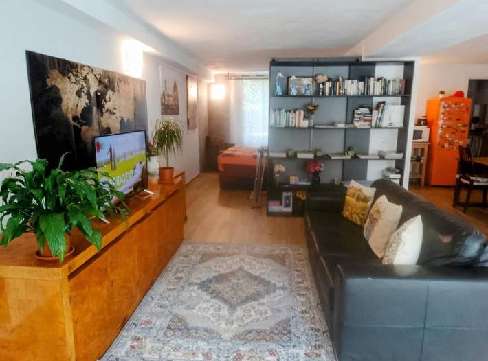 Ferienwohnung für 4 Personen, mit Terrasse und Garten sowie Pool