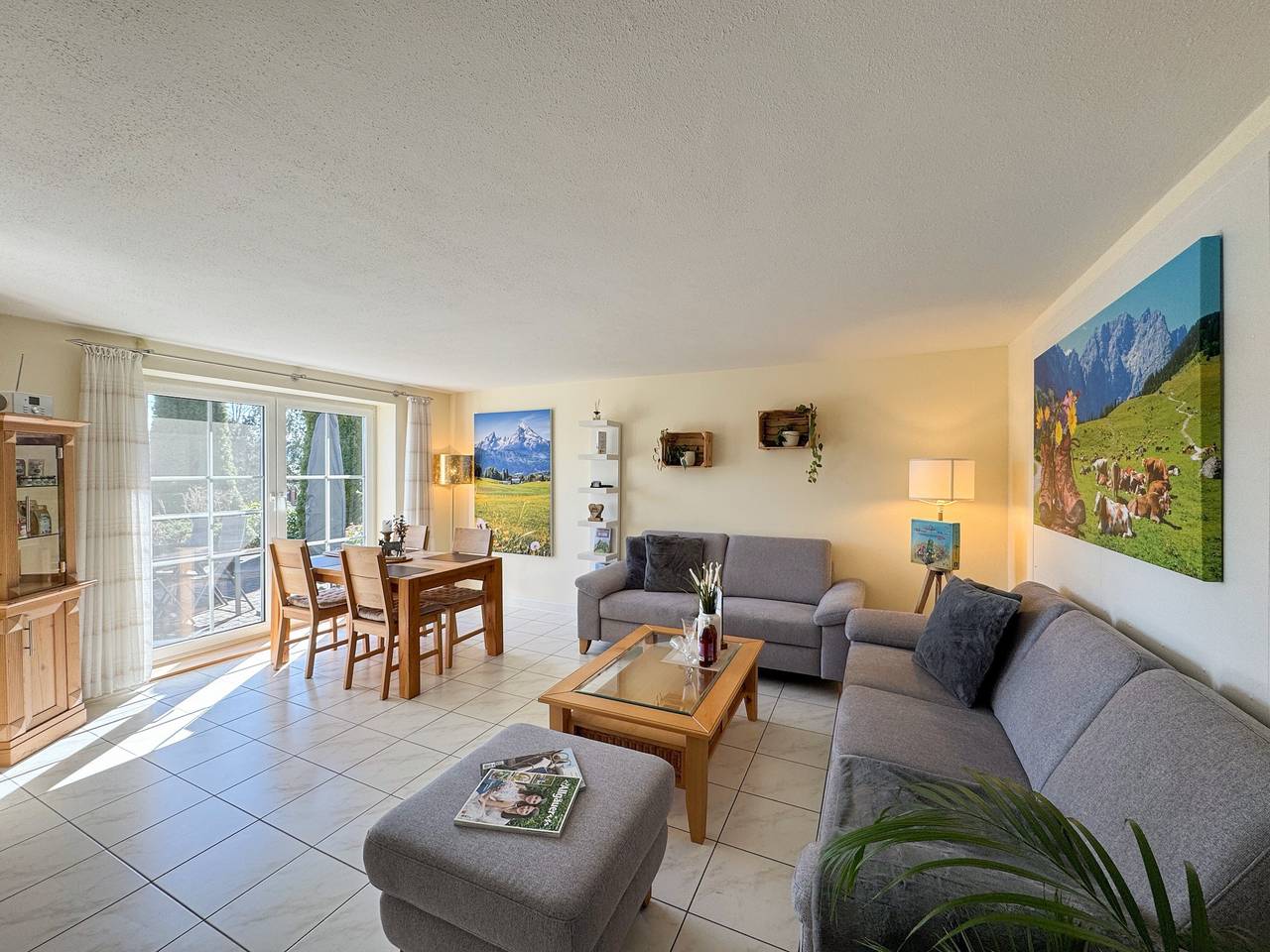 Ganze Wohnung, Ferienwohnung 'Bergblick - Absolute Ruhe' mit Bergblick, privater Terrasse und Wi-Fi in Scheidegg, Bayerisch Schwaben