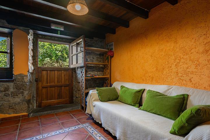 Casa rural para 5 personas, con Balcón en Comarca de Oriente - 3
