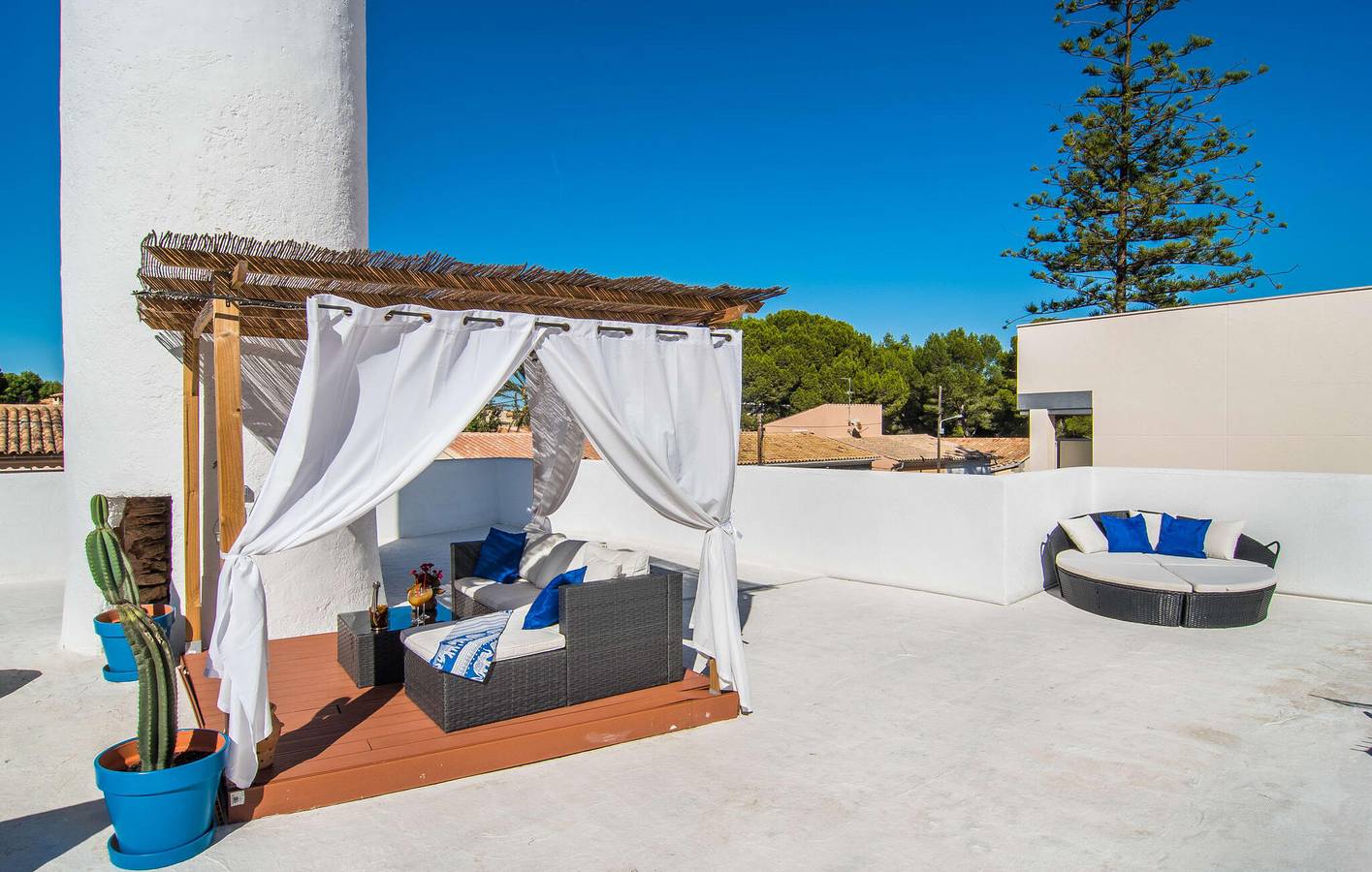 Appartement am Strand mit Pool und Terrasse, 1,5 km vom Strand entfernt in Son Moll, Capdepera