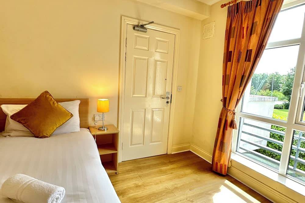 Spacious 4-Bedroom Retreat in Galway, County Galway