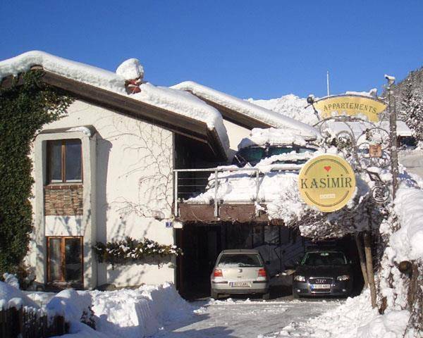 Chambre d’hôte pour 12 personnes, avec Balcon et Terrasse ainsi que Jardin et Vue à Schruns