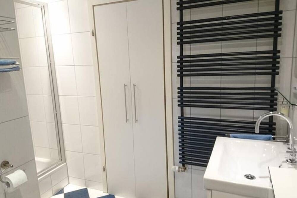 Ganze Wohnung, Ruhiges Apartment mit Parkmöglichkeit u. Aufenthalt im Grünen in Aachen, Rheinland