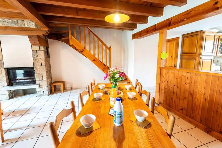 Gîte pour 6 personnes, avec piscine et terrasse dans La Fage-Saint-Julien - 3