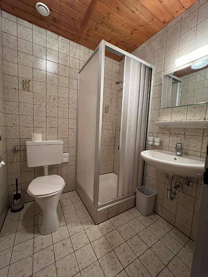 BnB für 2 Personen, mit Sauna und Balkon sowie Garten und Ausblick in Tannheimer Tal - 2