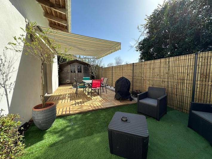 Maison de vacances pour 6 personnes, avec Terrasse ainsi que Jardin et Vue à La Jarrie