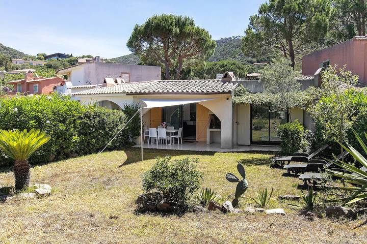 Villa für 6 Personen, mit Kinderpool und Garten, mit Haustier auf Korsika