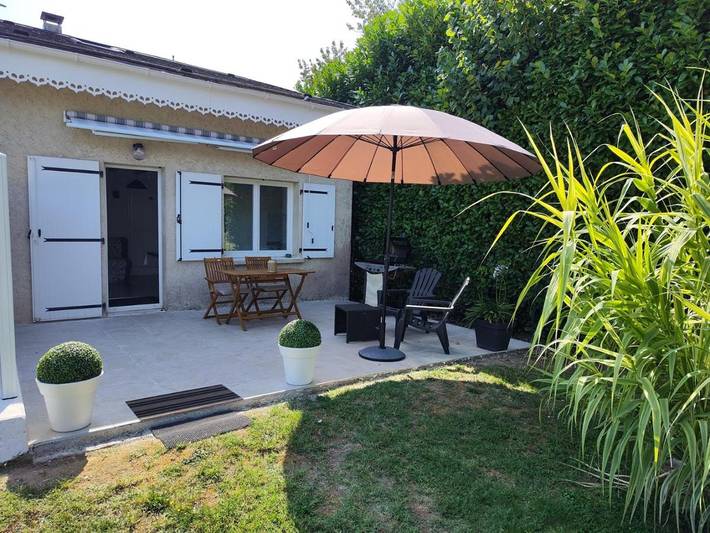 Location de vacances pour 2 personnes, avec piscine ainsi que jardin et terrasse à Allassac - 3