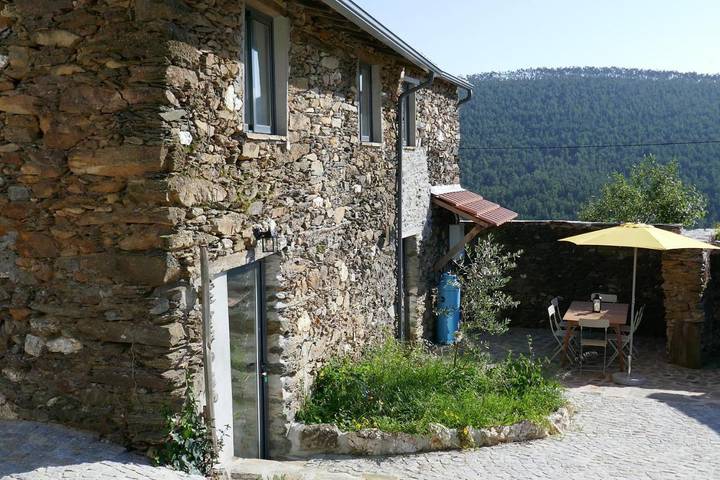 Gîte pour 6 personnes, avec jardin et vue dans Pala