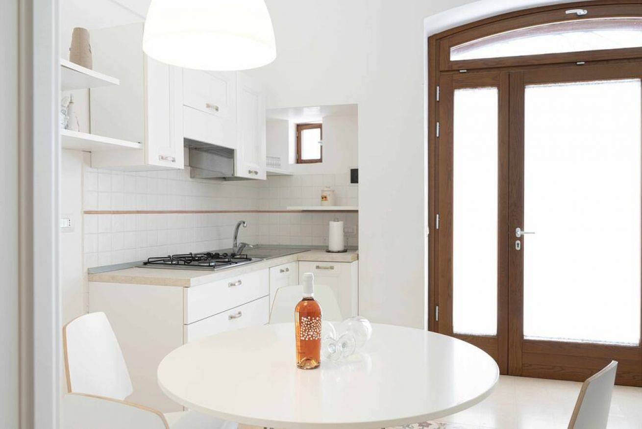 Entire apartment, Wepuglia - Sogno di Mezza Estate Apt. D'Aprile in Polignano a Mare, Bari Province