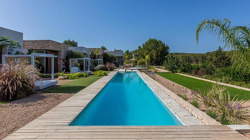 Villa voor 8 personen, with Balkon and Terras as well as Zwembad and Uitzicht in Ibiza Stad