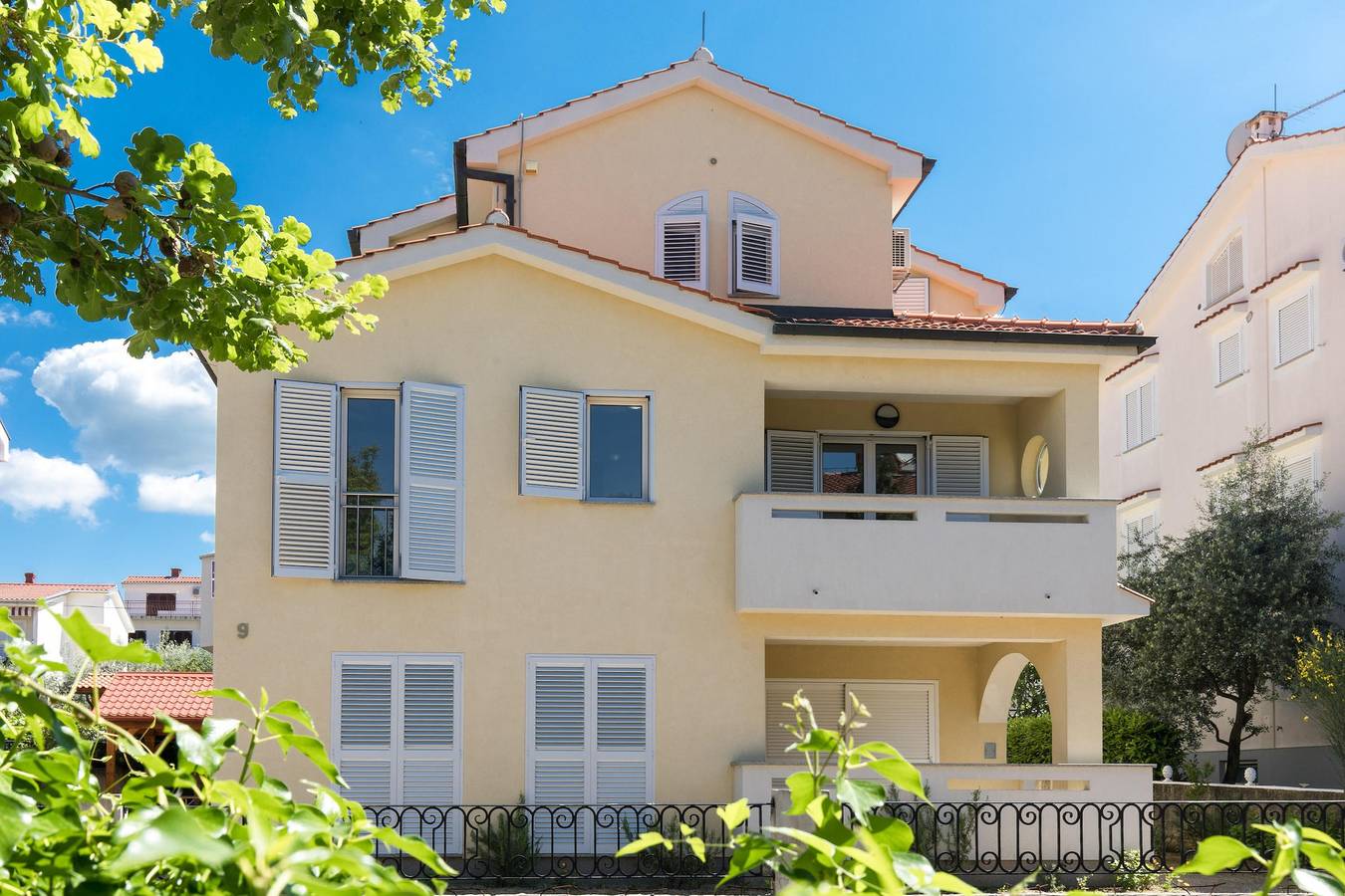 Entire apartment, One bedroom apartment with balcony Malinska, Krk A-19371-d in Malinska-Dubašnica, Krk