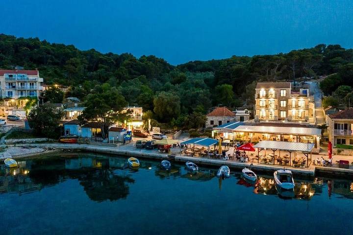 Ganze Wohnung, Studio Appartement mit Terrasse und Meerblick Pomena, Mljet As-22317-b in Pomena, Mljet