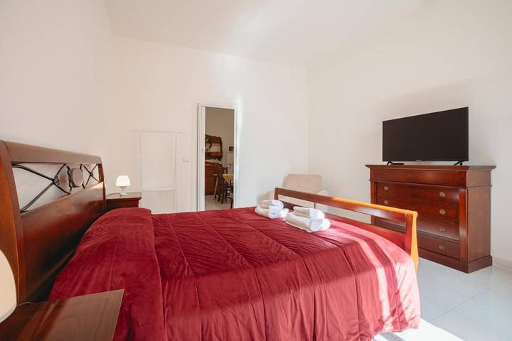 Entire apartment, Apartment 'Da Zio Mimmo' with Balcony, Wi-Fi and Air Conditioning in Palermo, Palermo Province