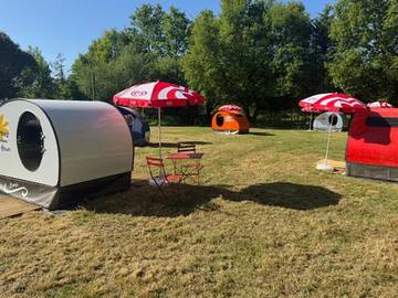 Camping for 2 People in Les Achards, Loire Valley, Photo 3