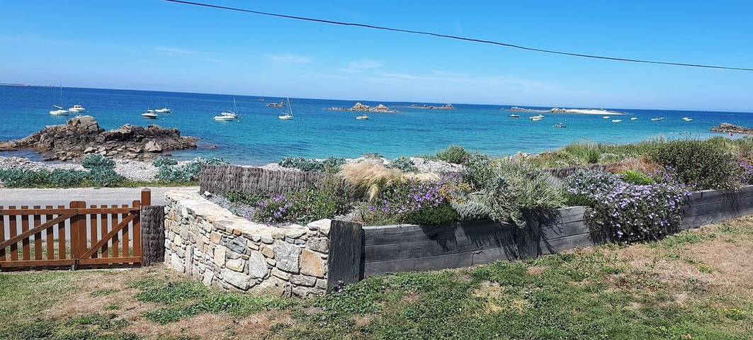 Gîte pour 8 personnes, avec Jacuzzi ainsi que Terrasse et Jardin dans Plage Kermagen