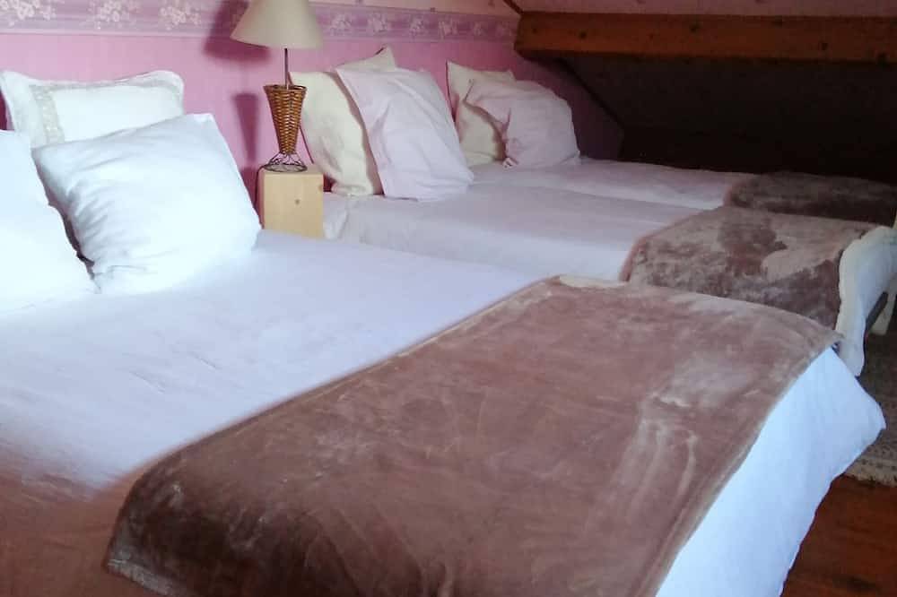 Appartement entier, Maison d hôtes in Saint-Georges-Haute-Ville, Montbrison