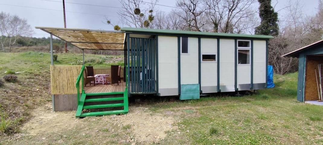 Gîte pour 5 personnes, avec terrasse et jardin, animaux acceptés à Viens - 2