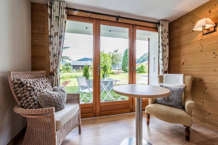 Gîte pour 2 personnes, avec jardin et vue à Essert-Romand - 2