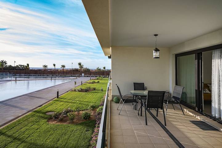 Appartement de vacances pour 3 personnes, avec terrasse ainsi que jardin et piscine, animaux acceptés - 1