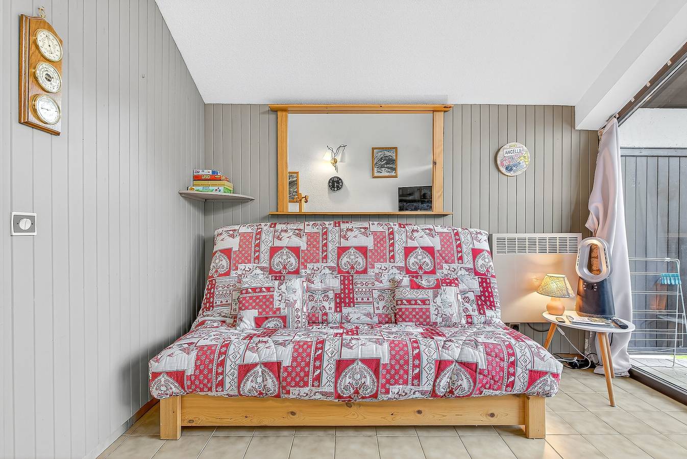 Apartamento entero, Apartamento 'Tallas Pieds Des Pistes' con vistas a la montaña, balcón y Wi-Fi in Ancelle, Parque Nacional de los Ecrins