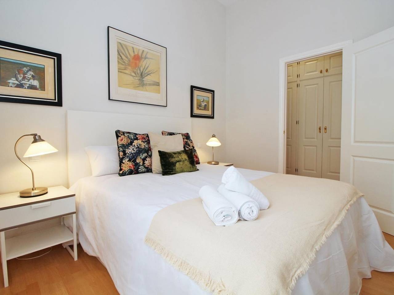 Entire apartment, Spacious Apartment in Malaga Historical Center - Walk Everywhere! in Malaga Centro Historico, Malaga