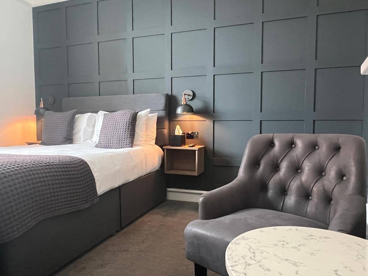 Triple Room in Salisbury, Wiltshire