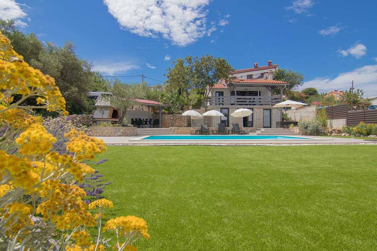 Maison Erika (41918-K1) in Poljé, Krk