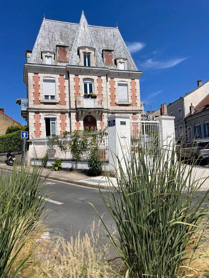 Chambre d’hôte pour 4 personnes, avec balcon, animaux acceptés à Périgueux