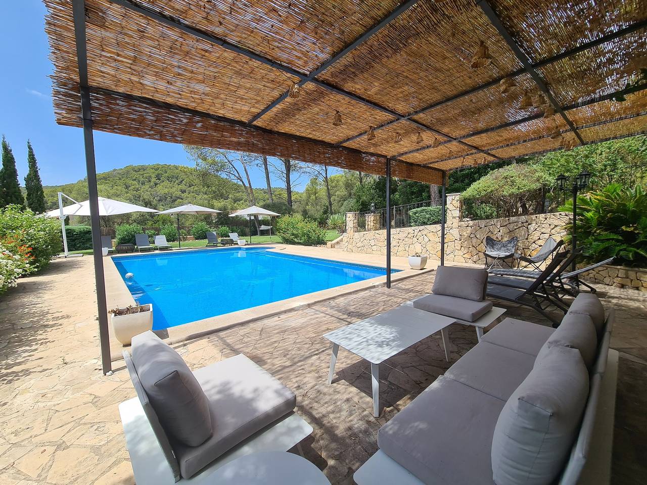 Villa 'Jacelia' con vistas a la montaña, Wi-Fi y aire acondicionado in Crestatx, Sa Pobla