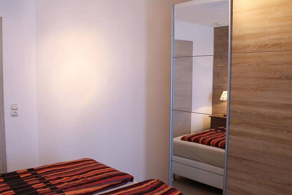 Ganze Wohnung, 4-Bett-Ferienwohnung Maarhöhe - Maarberg Resort in Schalkenmehren, Vulkaneifel