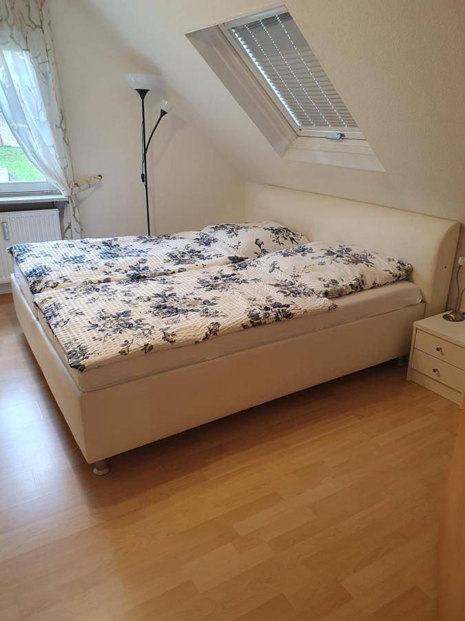 Ganze Wohnung, Apartment with Mountain View in Bötzingen am Kaiserstuhl, Kaiserstuhl