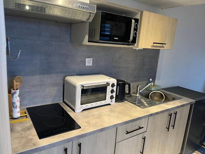 Gîte pour 4 personnes, avec jardin et vue dans Plage Riva-Bella - 2