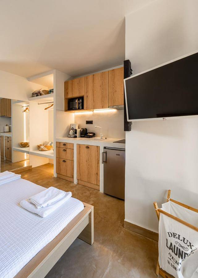Maison d’hôte pour 3 personnes, avec balcon ainsi que jardin et vue dans Égine - 4