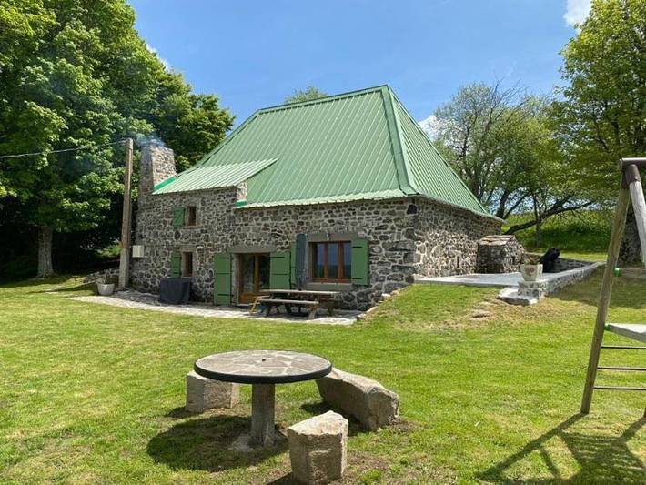 Maison de campagne pour 7 personnes, avec Terrasse ainsi que Jardin et Vue à Cros-de-Géorand