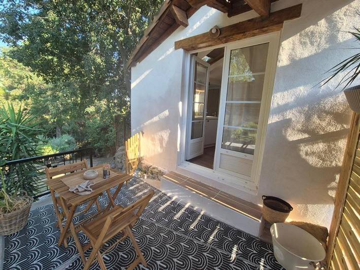 Casa de vacaciones para 2 personas, con vistas además de piscina y jardín - 1