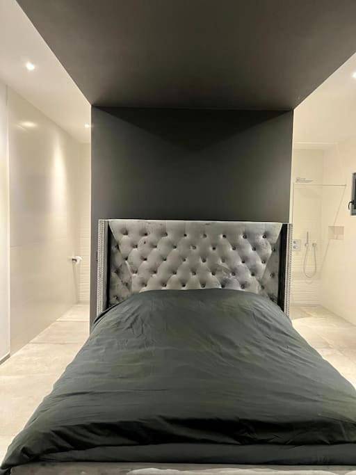 Villa pour 8 personnes, avec piscine et vue ainsi que sauna et jardin dans Saint-Aygulf - 3