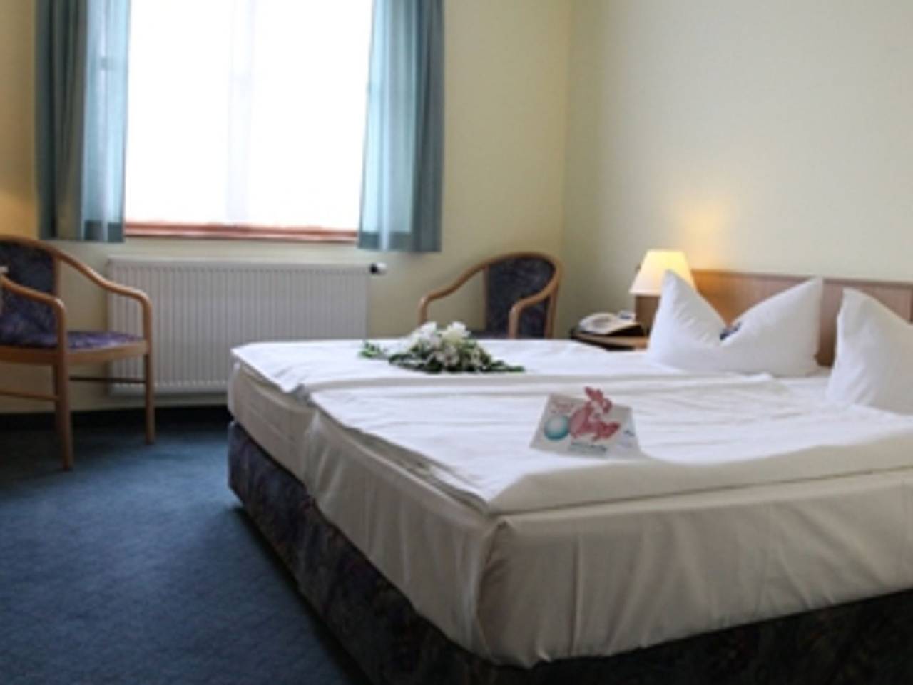 Hotel Jembo-Park - Doppelzimmer mit Bad/Du/Wc in Göschwitz, Jena