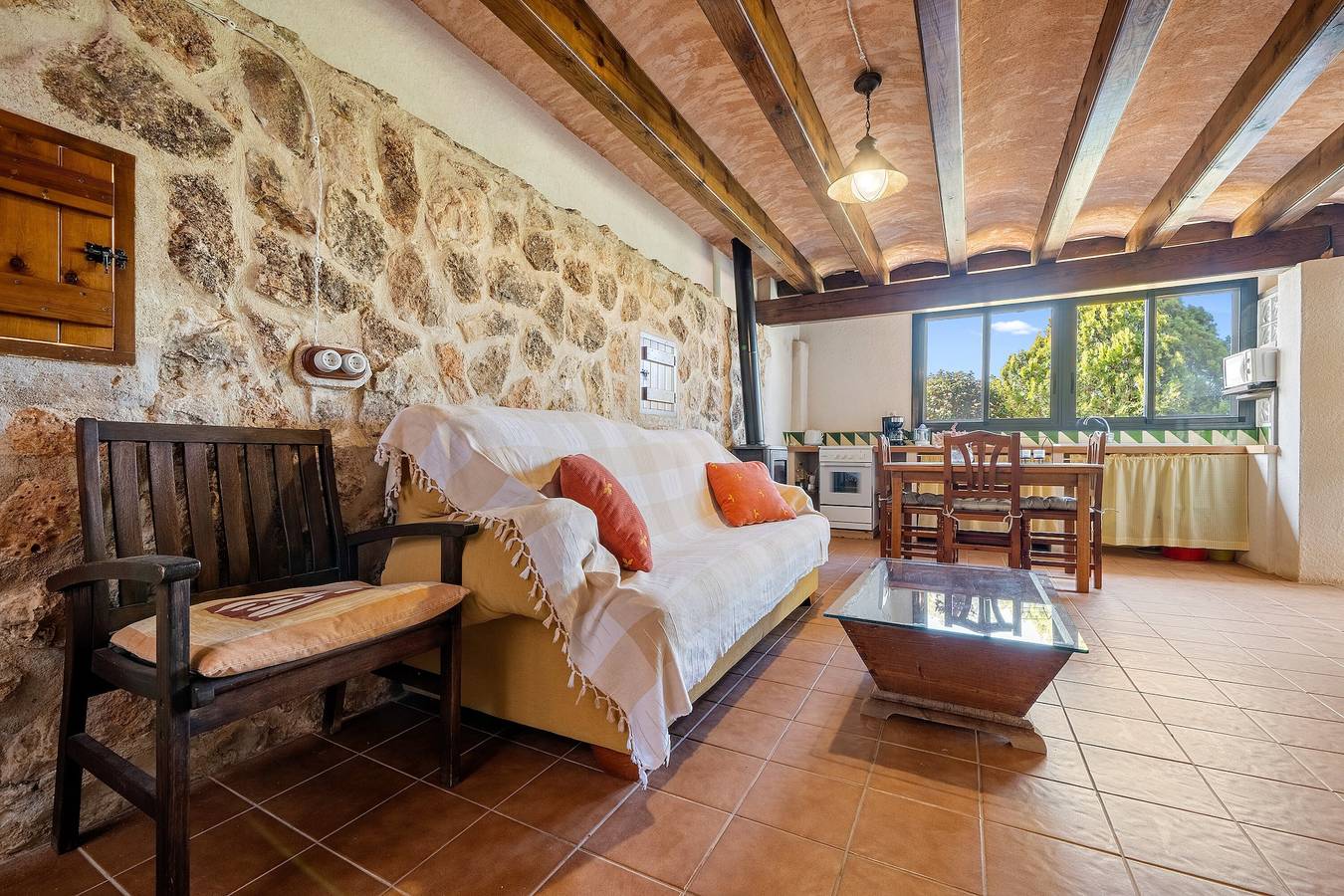 Finca "Lo Paller" mit Bergblick, Gemeinschaftspool und Wlan in el Perelló, Tarragona Provinz